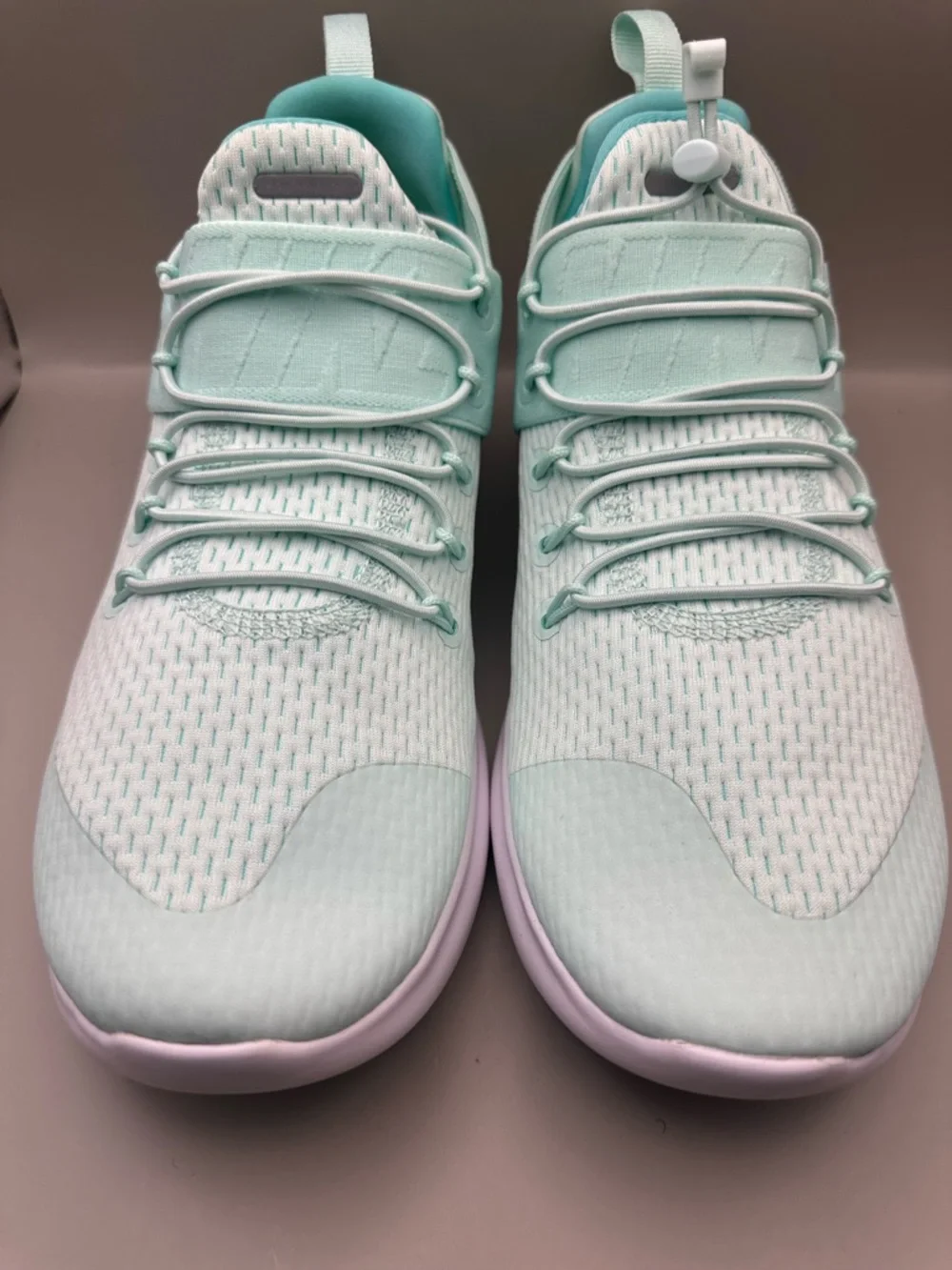 **NEW** Nike Free Run Women’s Mint Green Lightweight Sneakers Sz 9.5 women - Picture 5 of 6